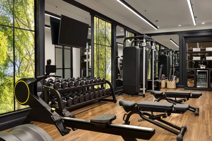 he Chemists' Club Hotel fitness center offers state-of-the-art equipment with inspiring Manhattan views